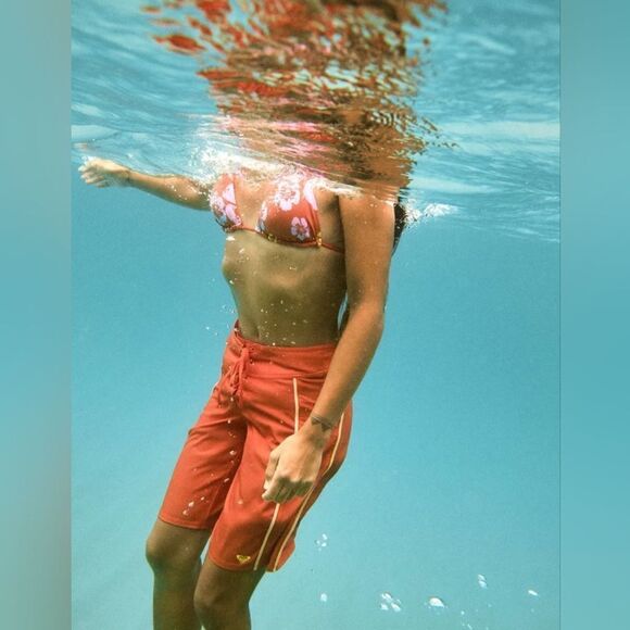 Roxy Pants - Roxy x Kate Bosworth size s Bermuda board shorts boyshorts Nwot 10"